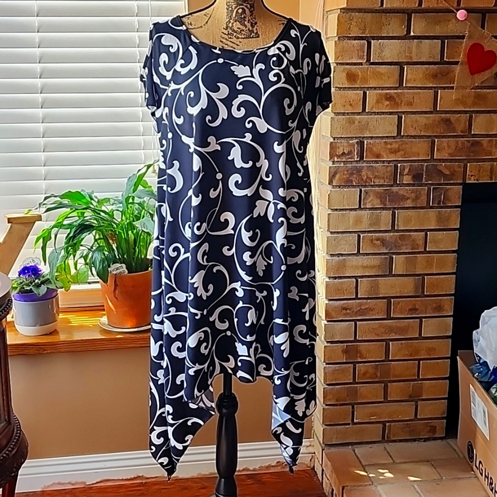 Bella Berry Black and White Swirl Cold Shoulder Assymetrical Dress